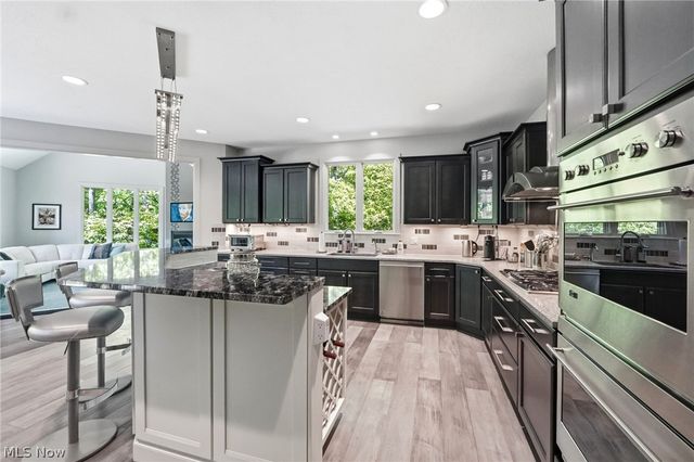 7230 Brighton Park Court, Chagrin Falls, OH 44023