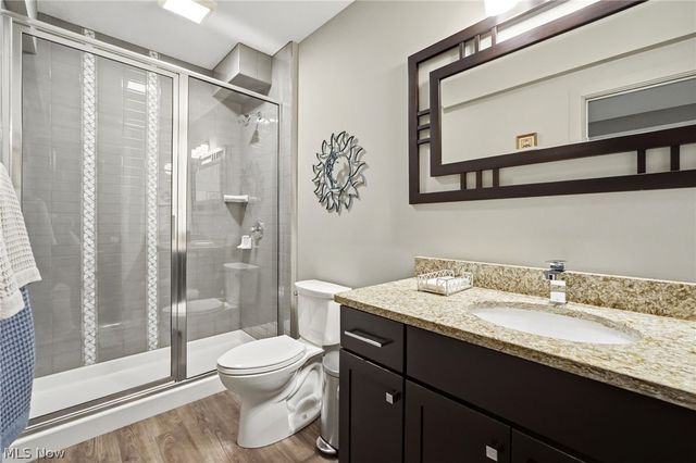 7230 Brighton Park Court, Chagrin Falls, OH 44023