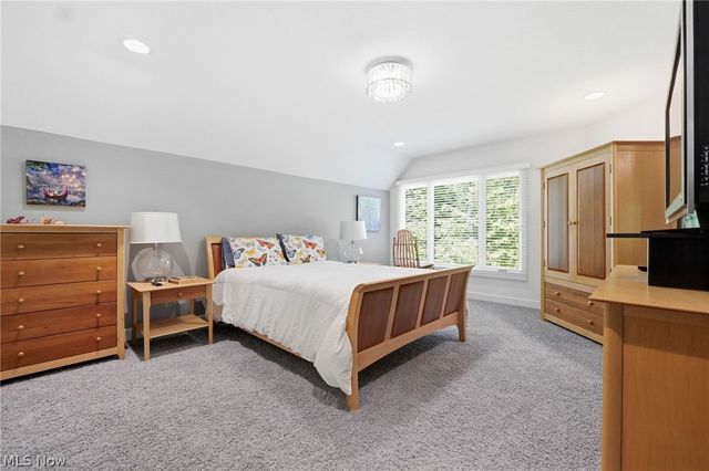 7230 Brighton Park Court, Chagrin Falls, OH 44023