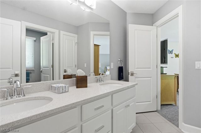 7230 Brighton Park Court, Chagrin Falls, OH 44023