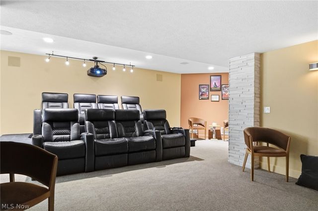 7230 Brighton Park Court, Chagrin Falls, OH 44023