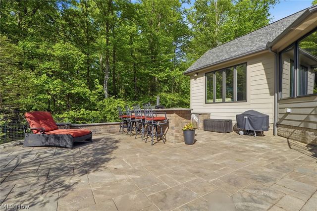 7230 Brighton Park Court, Chagrin Falls, OH 44023