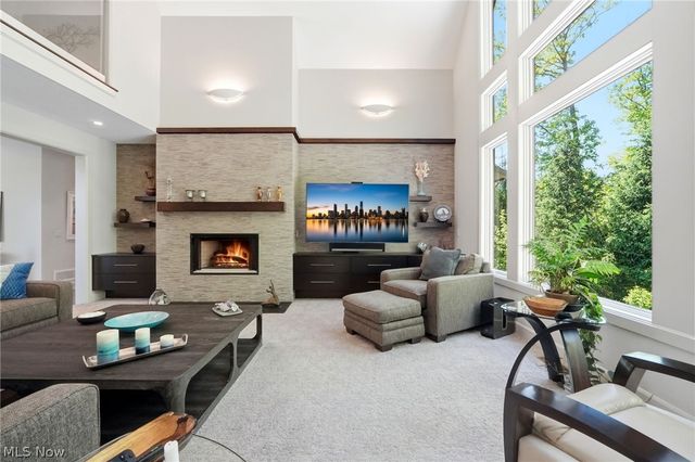 7230 Brighton Park Court, Chagrin Falls, OH 44023