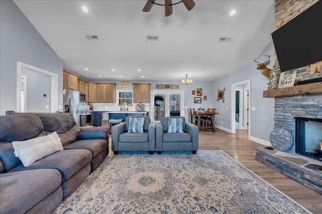 636 Raulston Falls Road Jh-132, Jasper, TN 37347