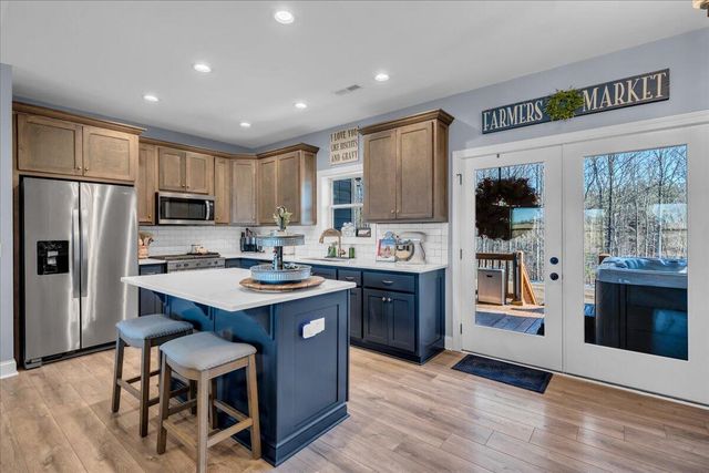 636 Raulston Falls Road Jh-132, Jasper, TN 37347