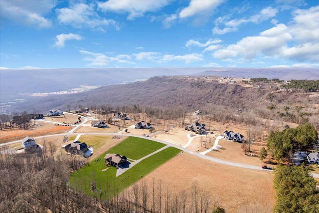 636 Raulston Falls Road Jh-132, Jasper, TN 37347