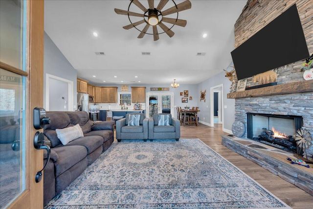 636 Raulston Falls Road Jh-132, Jasper, TN 37347