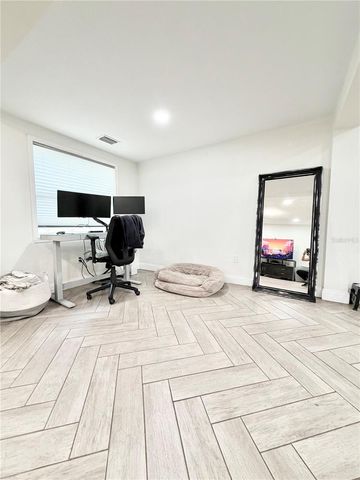 626 74TH STREET N, St Petersburg, FL 33710