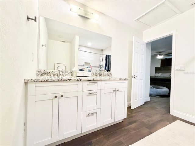 626 74TH STREET N, St Petersburg, FL 33710
