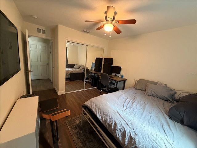 626 74TH STREET N, St Petersburg, FL 33710