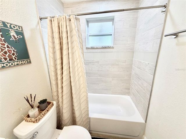 626 74TH STREET N, St Petersburg, FL 33710