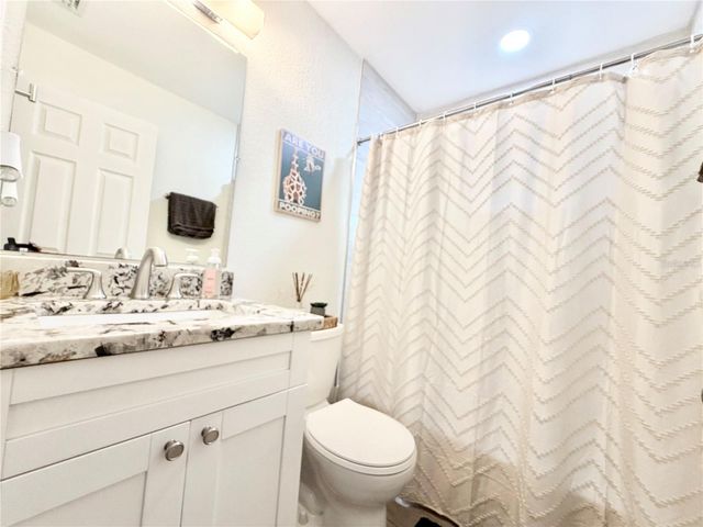 626 74TH STREET N, St Petersburg, FL 33710