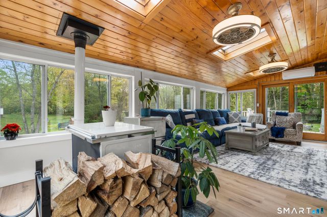 15 Pent Road, Deep River, CT 06417