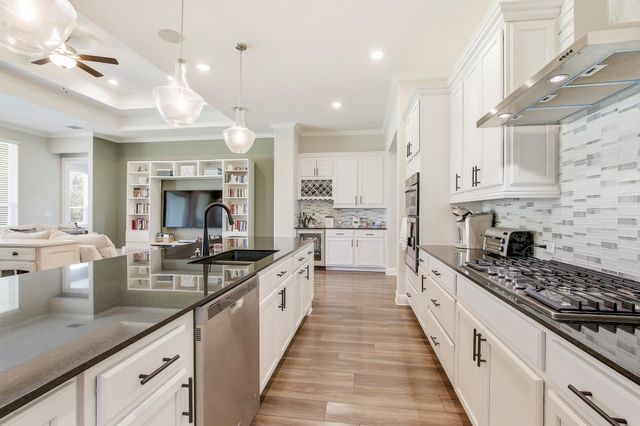 305 Iron Rail LN, Georgetown, TX 78633