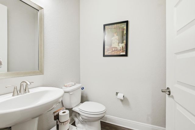 305 Iron Rail LN, Georgetown, TX 78633