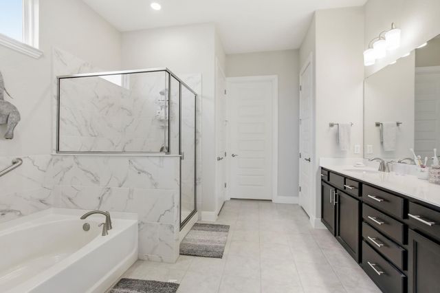 305 Iron Rail LN, Georgetown, TX 78633