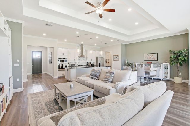 305 Iron Rail LN, Georgetown, TX 78633