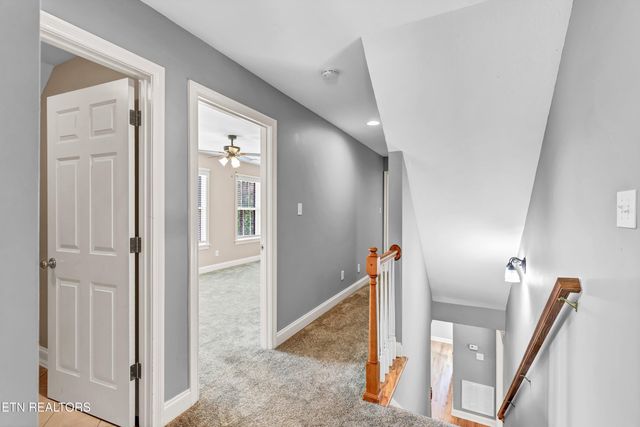 1917 Ridge Oak Lane, Knoxville, TN 37922