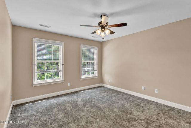 1917 Ridge Oak Lane, Knoxville, TN 37922