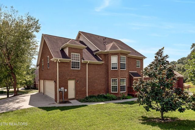 1917 Ridge Oak Lane, Knoxville, TN 37922