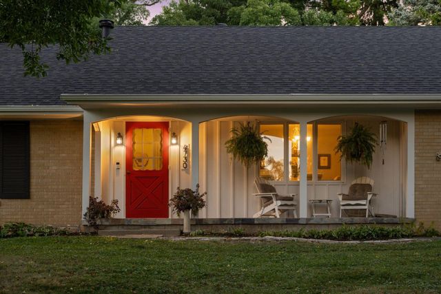 4730 Fairhills Road E, Minnetonka, MN 55345