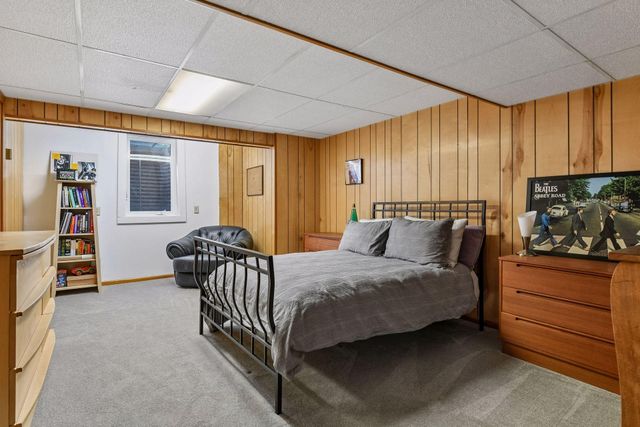 4730 Fairhills Road E, Minnetonka, MN 55345
