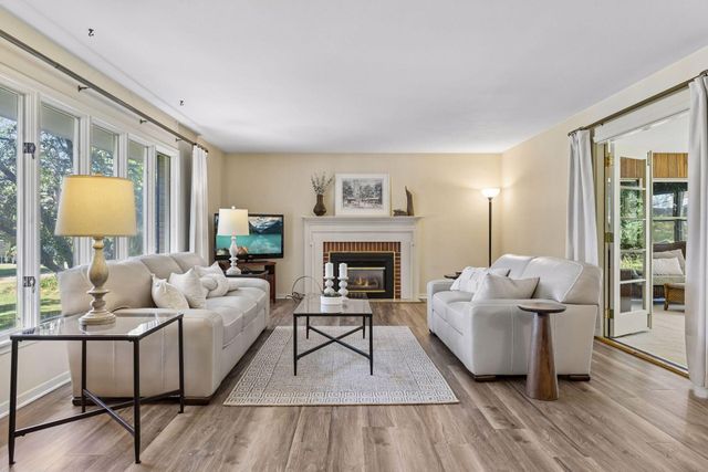 4730 Fairhills Road E, Minnetonka, MN 55345