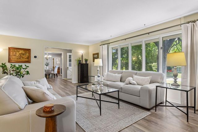 4730 Fairhills Road E, Minnetonka, MN 55345