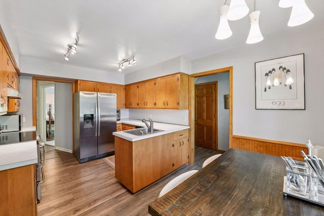 4730 Fairhills Road E, Minnetonka, MN 55345
