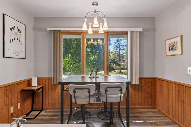 4730 Fairhills Road E, Minnetonka, MN 55345