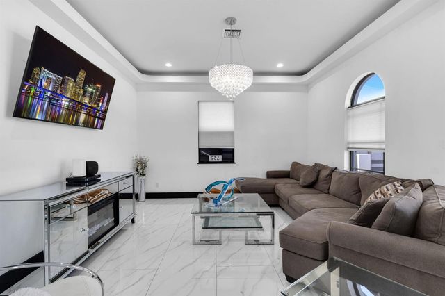 725 Mercury Street, West Palm Beach, FL 33406