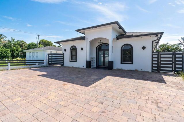 725 Mercury Street, West Palm Beach, FL 33406