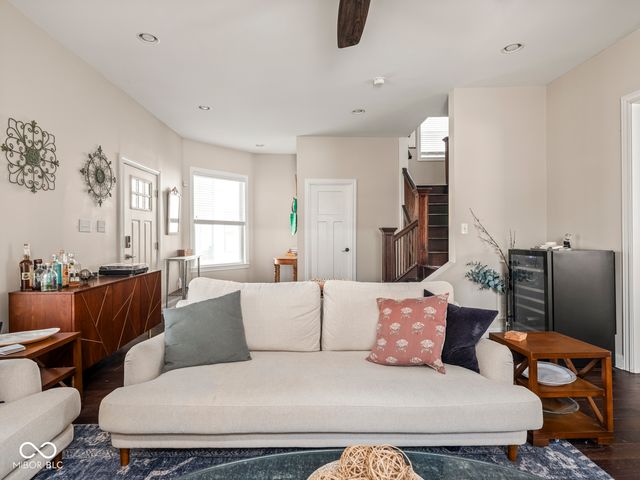 2531 Broadway Street, Indianapolis, IN 46205