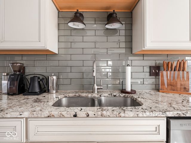 2531 Broadway Street, Indianapolis, IN 46205