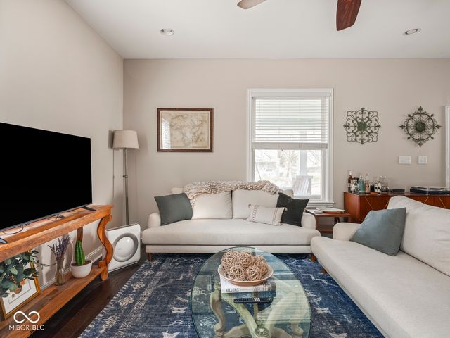 2531 Broadway Street, Indianapolis, IN 46205