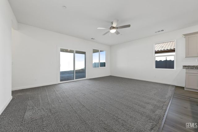 7831 Ita Palm Way, Bakersfield, CA 93313