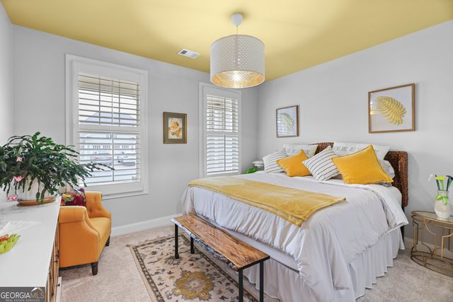 523 Hazelnut Drive, Peachtree City, GA 30269