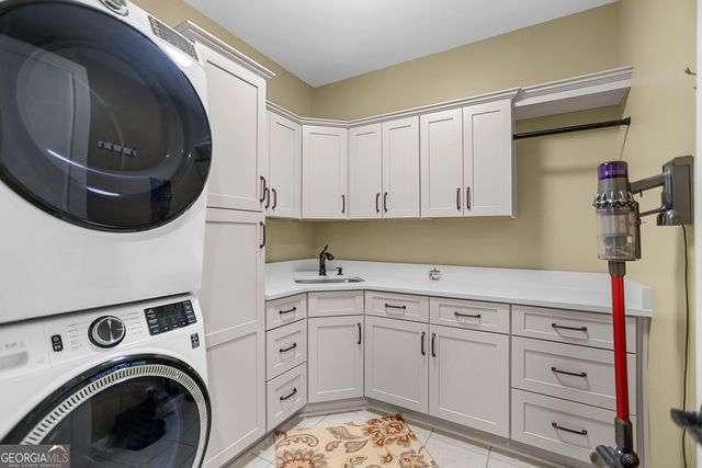 523 Hazelnut Drive, Peachtree City, GA 30269