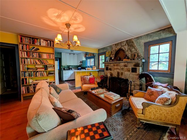 628 Lake Shore Drive, Smallwood, NY 12778
