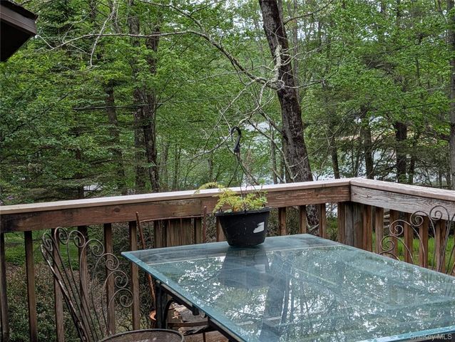 628 Lake Shore Drive, Smallwood, NY 12778