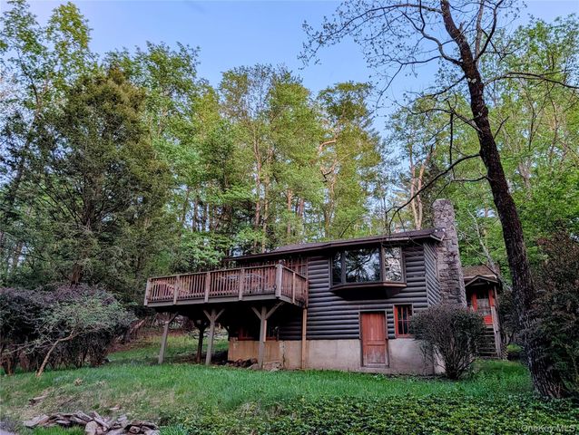 628 Lake Shore Drive, Smallwood, NY 12778