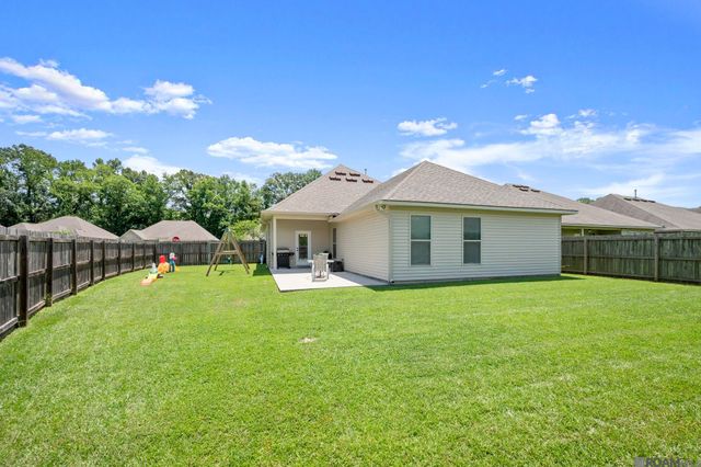 12175 Grand Wood Ave, Gonzales, LA 70737