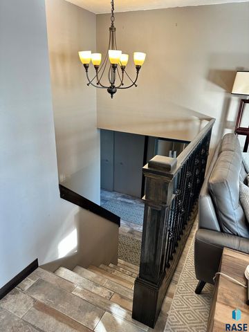 6129 Dakota Ave Avenue, Madison, SD 57042