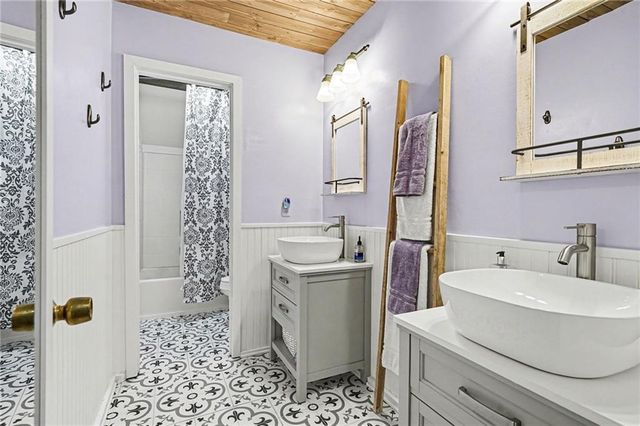 1445 Jay Court, Snellville, GA 30078