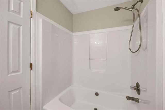 4840 Hairston Parc Square, Stone Mountain, GA 30083