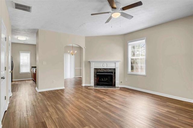 4840 Hairston Parc Square, Stone Mountain, GA 30083