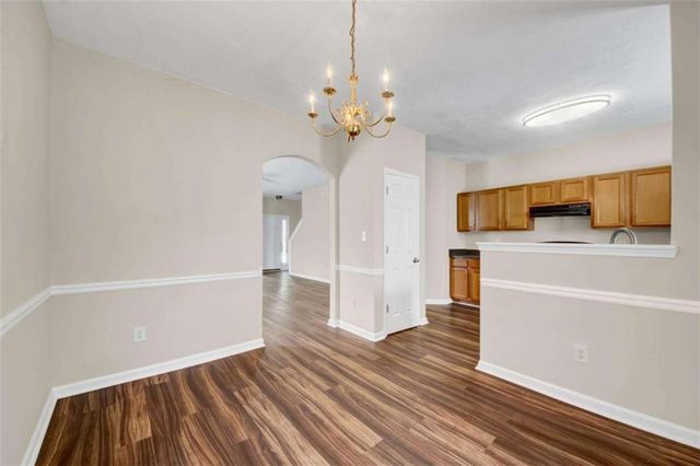 4840 Hairston Parc Square, Stone Mountain, GA 30083