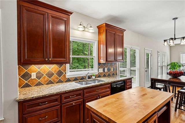 2125 Melrose Trace, Cumming, GA 30041