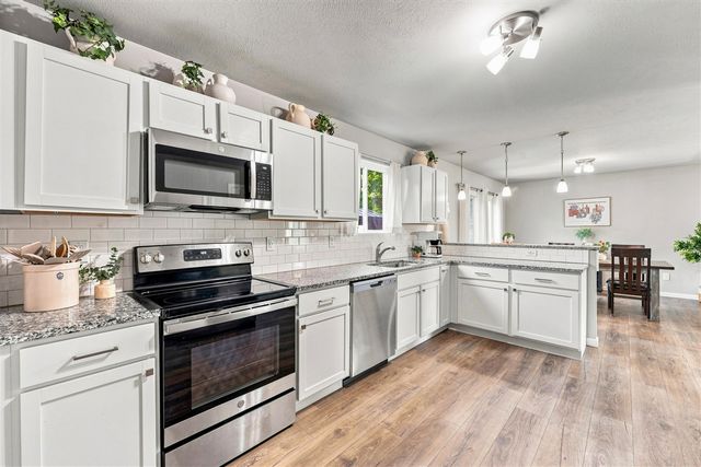 47321 Silver Oaks Boulevard, Mattawan, MI 49071