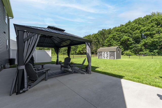 47321 Silver Oaks Boulevard, Mattawan, MI 49071